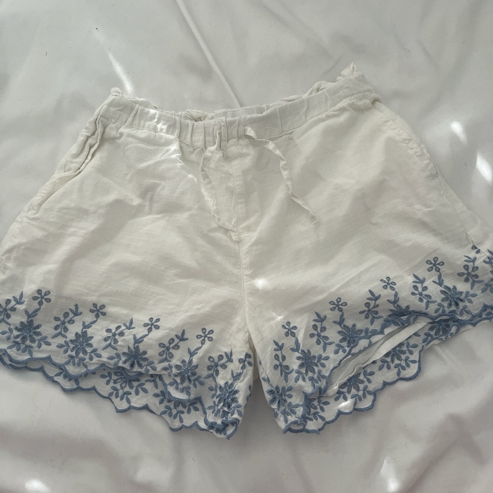 GAP | Bottoms | Girls White and Blue Embroidered Shorts